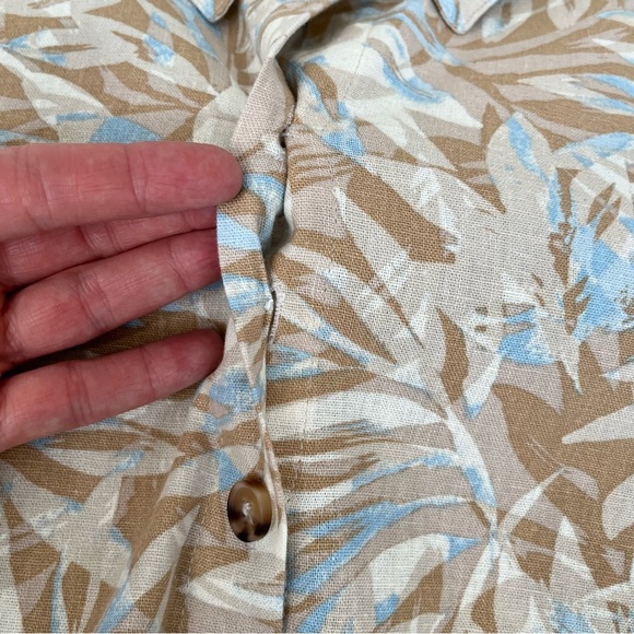 Catherine’s linen button front top 3/4 length sleeves tan blue leaf print 6X - Picture 7 of 11